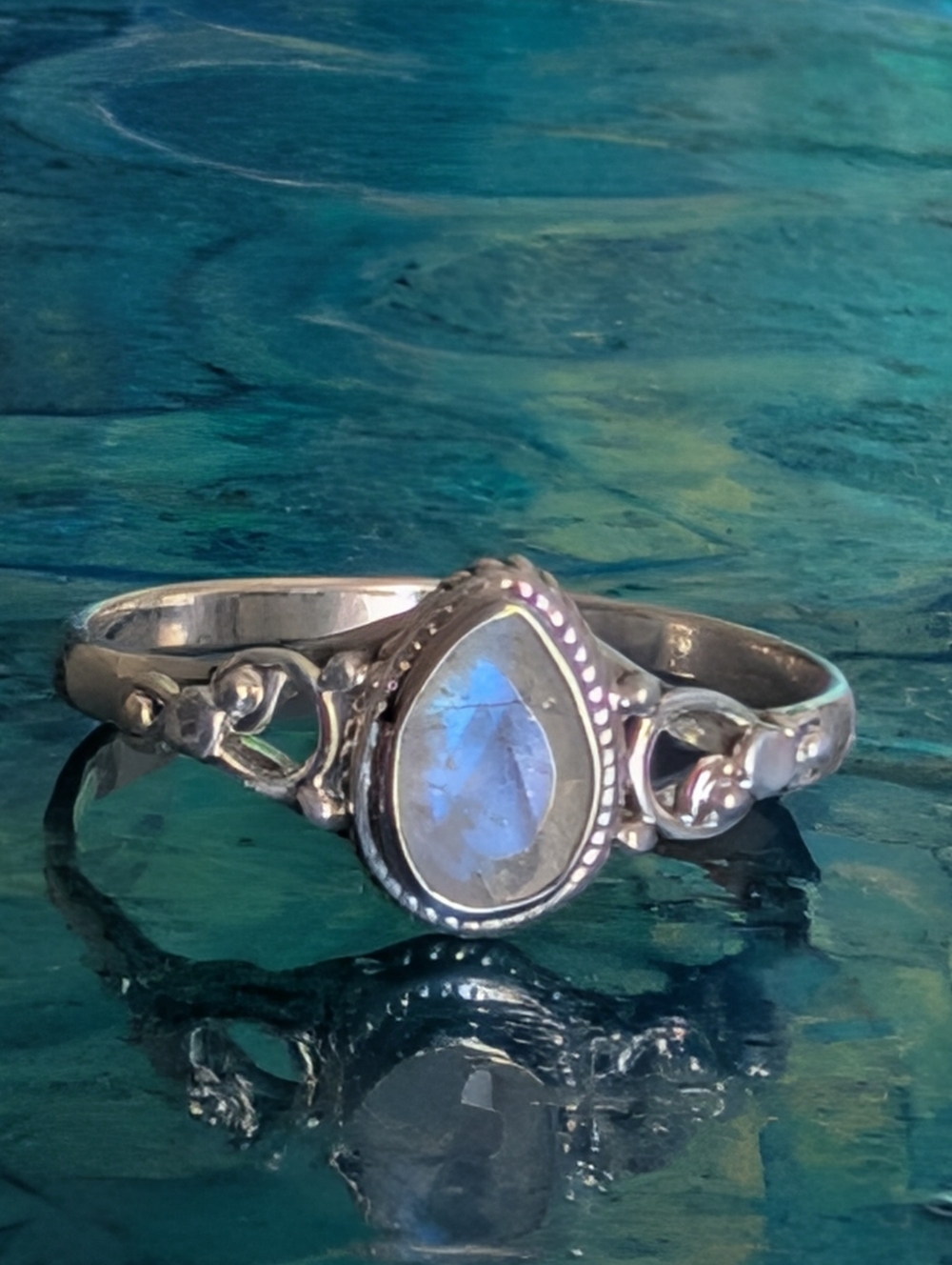 🆕 Sterling Silver Teardrop Rainbow Moonstone Ring - Blue Flash Size 11.5